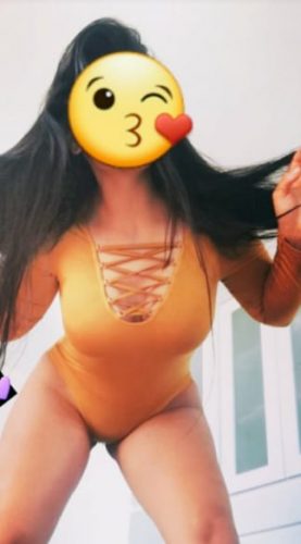 Mersin’in Şık ve İnce Ruhu: Bal Köpüğü Saçlı, 82 Kg ve 172 cm Yüksekliğinde Zarif Escort B