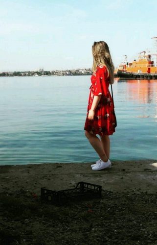 Mersin'in Tarsus Bölgesi: Şehirli Tarzdaki Balık Etli Escort Bayan: 166 cm, 79 Kg, Kızıl S