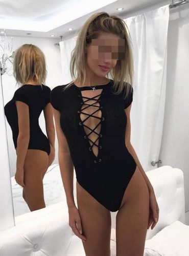Mersin'in Tutkulu, Kızıl Saçlı ve Çekici Eskort Bayanı: 65kg, 154cm ve Fitness Vücutlu, Ta