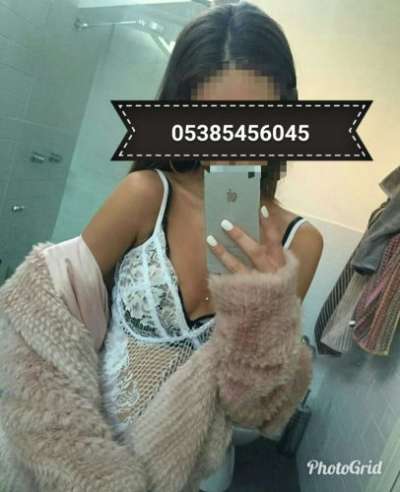 Mersin Mezitli'den Elit ve Zarif Escort: Siyah Saçlı, 64kg ve 167cm Boyunda