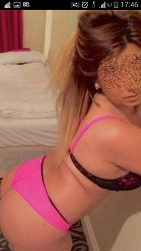 Mersin Mezitli'den İnanılmaz Zarif ve Fit Bedeniyle Escort Bayan: Sarı Saçlı, 60 Kg ve 154