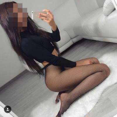 Mersin Silifke'nin En Göz Alıcı Escort Bayanı: Balık Etli, Siyah Saçlı, 75 Kg ve 156 Cm Bo