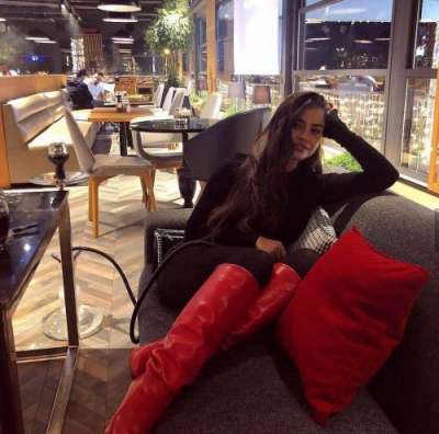 Mersin Tarsus: Kızıl, Spor Bedenli ve Neşeli Bir Eskort Bayanın Enerjisi - 159cm, 77 Kg