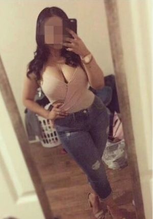Mersin Tarsus'tan Bakımlı ve İnci Gibi Bir Güzellik: Kumral Saçlı, 83 Kg, 172 Cm Boyunda B