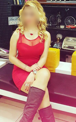 Sakin Tarzı, Fit Vücutlu ve Siyah Saçlarıyla Mersin'in Gözdesi: Mersin Escort Bayan