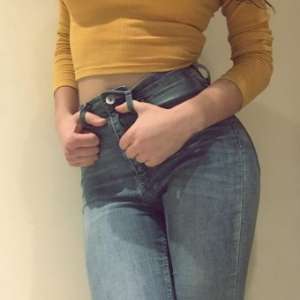 Mersin'de Bakımlı ve Fit Bir Silüet: Sarı Saçlı, 59kg, 173cm Boyunda, Fit ve Bakımlı Silif