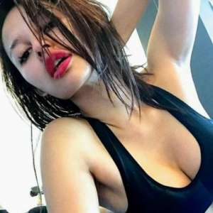 Mersin'de Tutkulu ve Bakımlı Bayan Escort: Bal Köpüğü Saçlı, 61 Kg, 154 Cm Boyunda