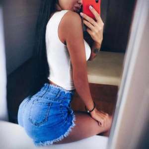 Mersin Erdemli'deki Çekici Afet: Sportif Vücutlu ve Kumral Saçlı Escort Bayan, 50kg ve 161