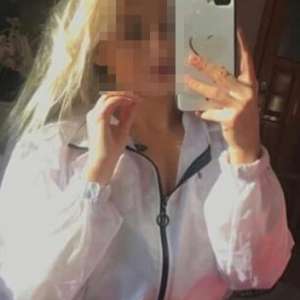 Mersin'in Büyüleyici Cilvelisi: Mezitli Escort Bayan – Siyah Saçlar, İnce Vücut ve Çekici