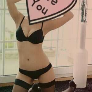Mersin’in Büyüleyici Güzeli: İnce Bedenli, Çekici Stiliyle Mezitli Escort Bayan