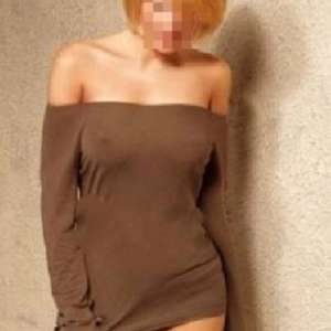 Mersin’in Çekici ve Cazibeli Kızı: Kızıl Saçlı, 72 Kg ve 173cm Boyundaki Escort Bayan