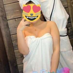 Mersin'in Erdemli Bölgesinden Zarif ve Neşeli Güzellik: Kızıl Saçlı Escort Bayan - 81 Kg,