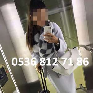 Mersin'in Kibar ve Zarif Balık Etli Akdeniz Escort Bayanı: Sarı Saçlı, 51kg ve 177cm Uzunl