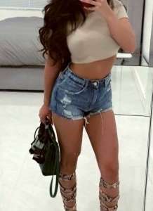 Mersin'in Şehirli ve Fit İhtişamı: Akdeniz Escort Bayan