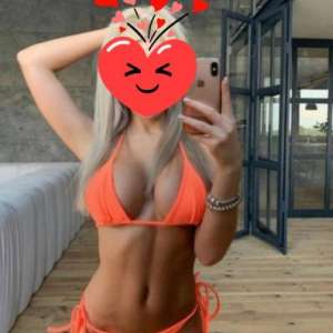 Mersin'in Zarif ve Kızıl Kıvırcık Escortu: 54 Kg, 175 cm Boyunda, Zarif Bir Vücuda Sahip