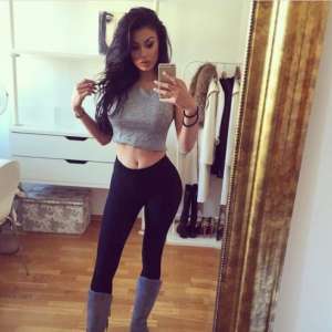 Mersin'in Zarif ve Sihirli Güzelliği: Kumral Saçlı, 53 kg, 159 cm Boyundaki Tarsus Escort