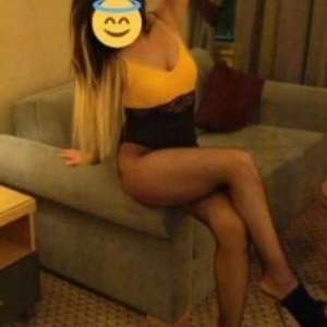Mersin Silifke'nin Çekici Yıldızı: Sarı Saçlı, 58 Kg Ağırlığında, 156 cm Boyunda Fit ve Sa