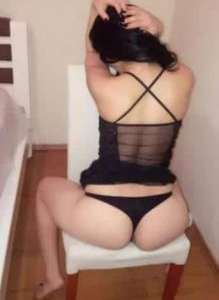 Mersin Tarsus'un Neşeli ve Zarif Escort Kızı: Kızıl Saçlı, 60kg, 168cm Boyunda