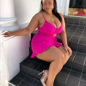 Mersin Tarsus'un Zarif ve Sakin Escort Bayanı: Kumral Saçlı, 69 Kg Ağırlığında, 177 cm Boy